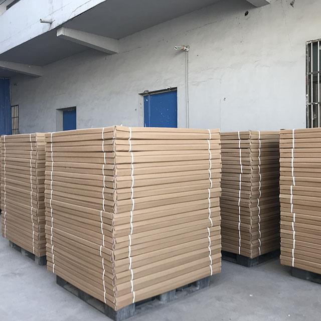 Youngic 200 Piece 3 Ton Floor Scale Shipment Is Being Delivered.jpg
